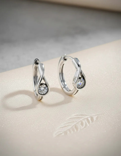 Argola Brinco em Prata 925 Gota de Click Feminina Básica